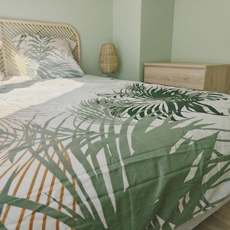 Апартаменты Beau Duplex Familial Avec Jardin Cloture Дувен Экстерьер фото